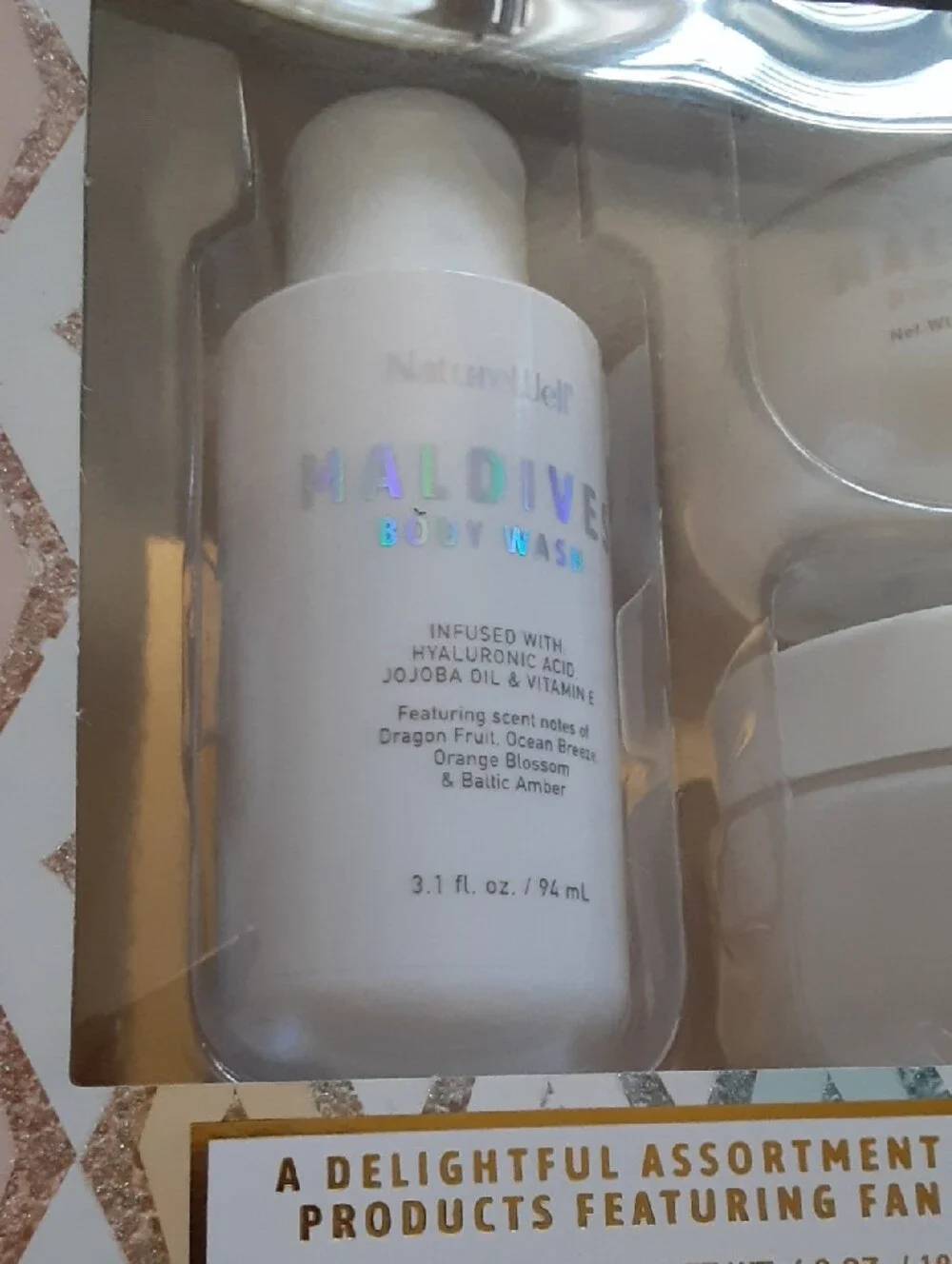 NatureWell Maldives Retreat Kit - White & Cream Bath Set